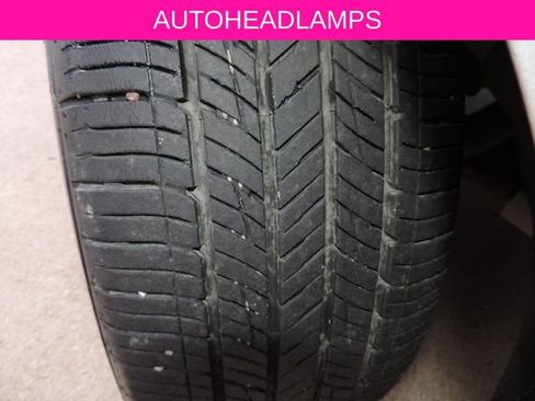 Used 2020 Chevrolet Equinox Premier image 12