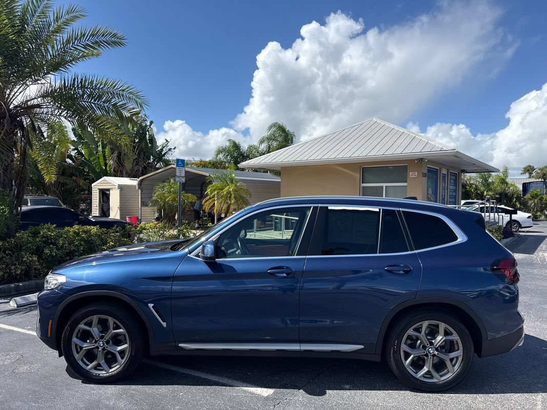 Used 2023 BMW X3 xDrive30i w/ Convenience Package AWD/4WD image 2