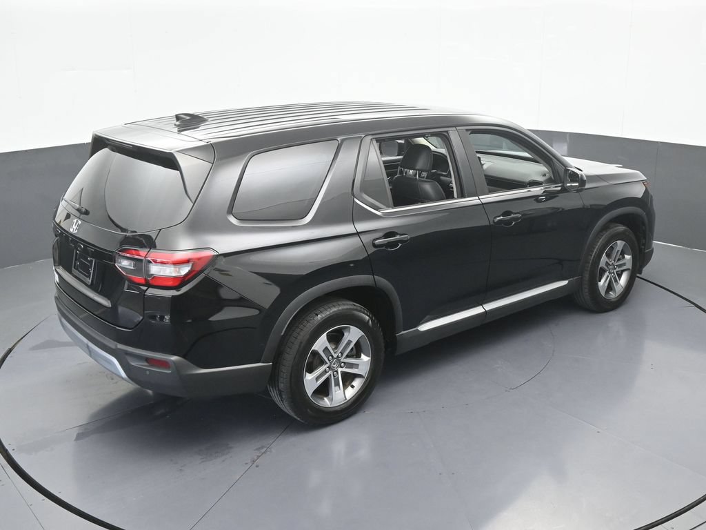 Used 2025 Honda Pilot EX-L image 52