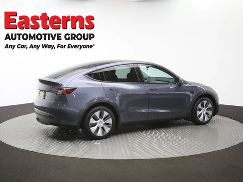 Used 2023 Tesla Model Y Long Range AWD/4WD image 39