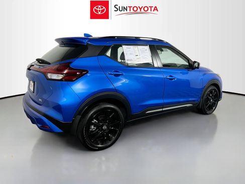 Used 2022 Nissan Kicks SR w/ Premium Package FWD image 4
