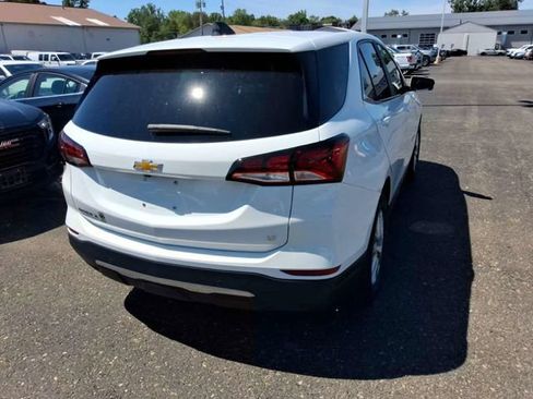 Used 2024 Chevrolet Equinox LT FWD image 5