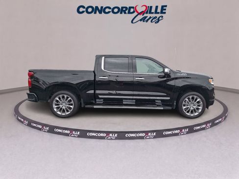Used 2023 Chevrolet Silverado 1500 High Country AWD/4WD image 7