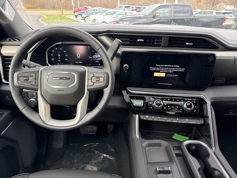 New 2026 GMC Sierra 3500 Denali w/ Denali Reserve Package image 11