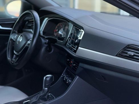 Used 2019 Volkswagen Jetta R-Line w/ R-Line Cold Weather Package image 15