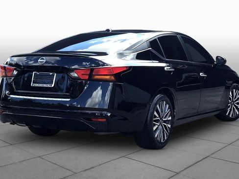 Certified 2023 Nissan Altima 2.5 SV FWD image 12