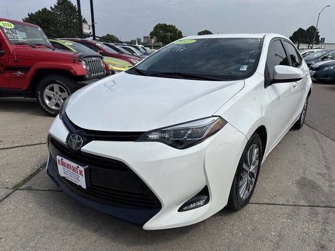 Used 2017 Toyota Corolla XLE image 1