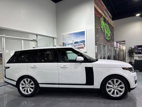 Used 2018 Land Rover Range Rover AWD/4WD image 4