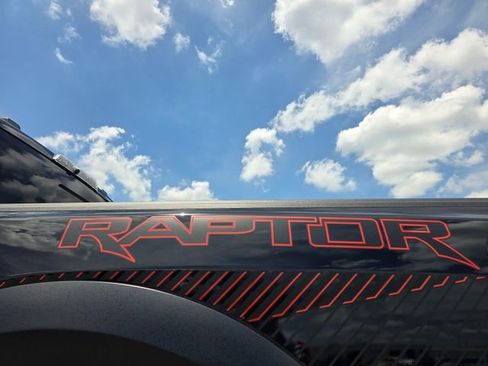 Used 2025 Ford F150 Raptor AWD/4WD image 12