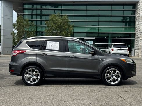 Used 2014 Ford Escape Titanium FWD image 3