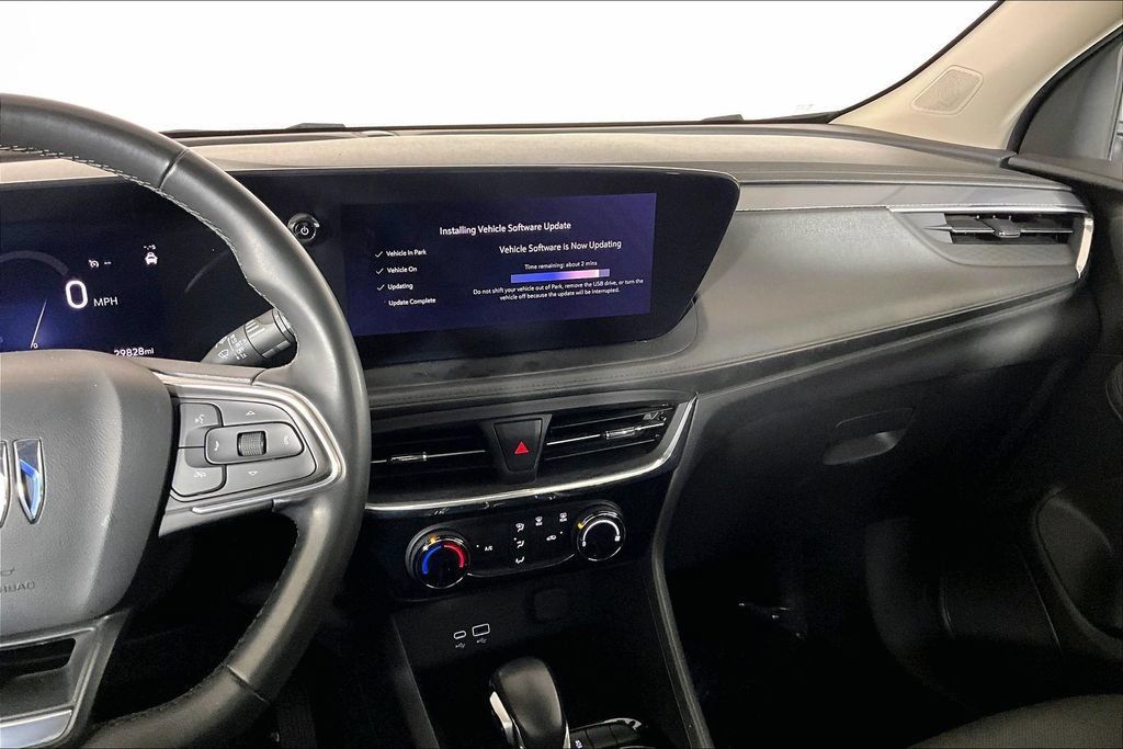 Used 2024 Buick Encore GX Sport Touring AWD/4WD image 5