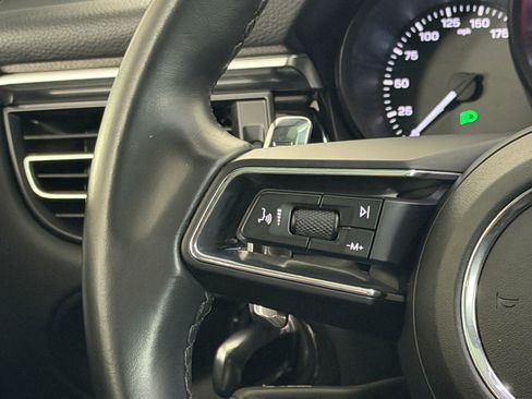 Used 2024 Porsche Macan image 16