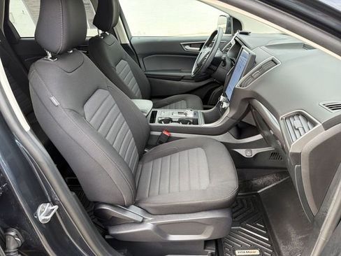 Used 2024 Ford Edge SE w/ Black Appearance Package image 25