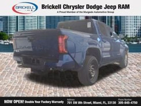 Used 2025 Toyota Tacoma SR5 AWD/4WD image 9