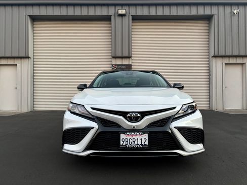 Used 2022 Toyota Camry XSE image 6