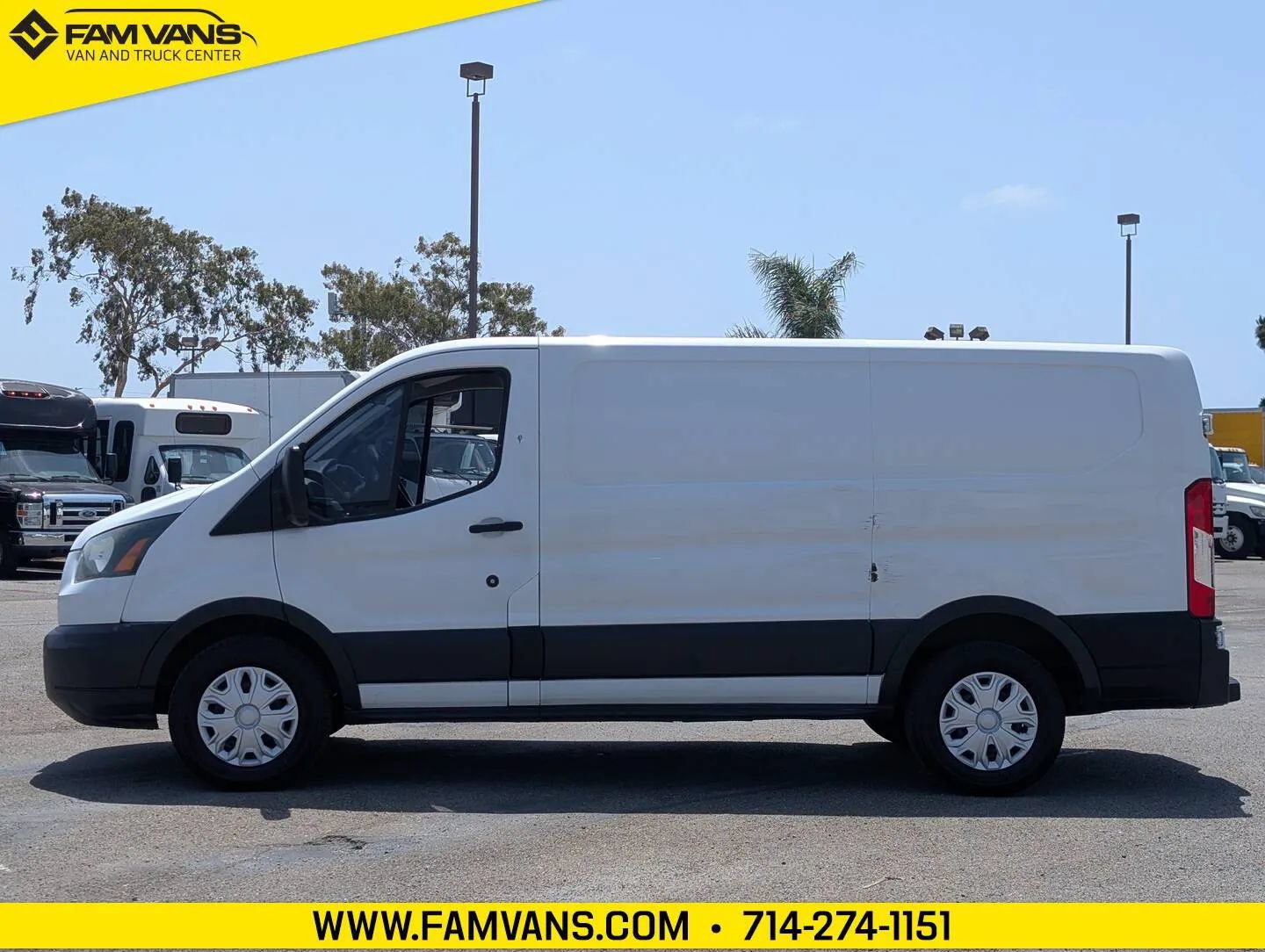 Used 2016 Ford Transit 150 130 Low Roof RWD image 4
