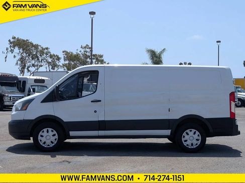 Used 2016 Ford Transit 150 130 Low Roof RWD image 4