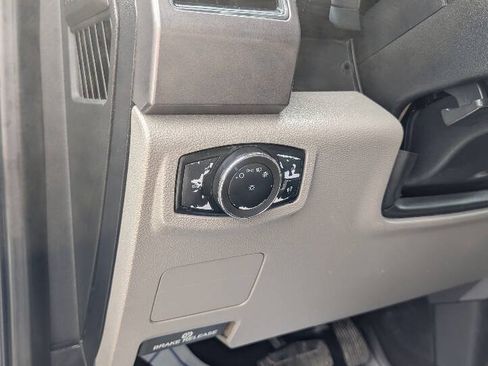 Used 2019 Ford F350 XLT w/ Camper Package AWD/4WD image 14