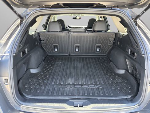 Used 2020 Subaru Outback Limited w/ Popular Package #2 AWD/4WD image 8