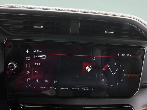 Used 2025 GMC Sierra 2500 AT4 w/ AT4 Premium Plus Package image 10