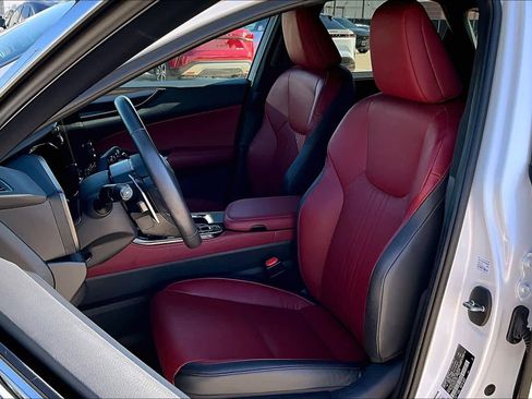 Used 2025 Lexus NX 250 FWD image 8