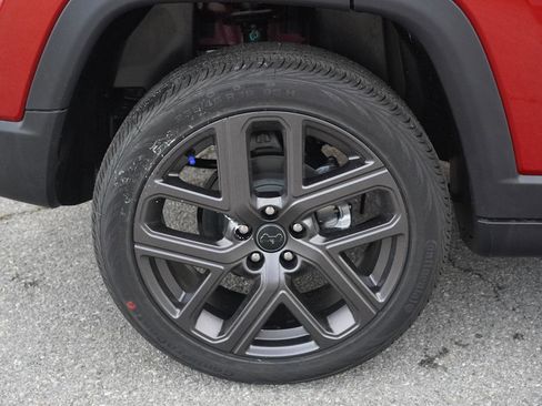 New 2026 Jeep Compass Limited image 12