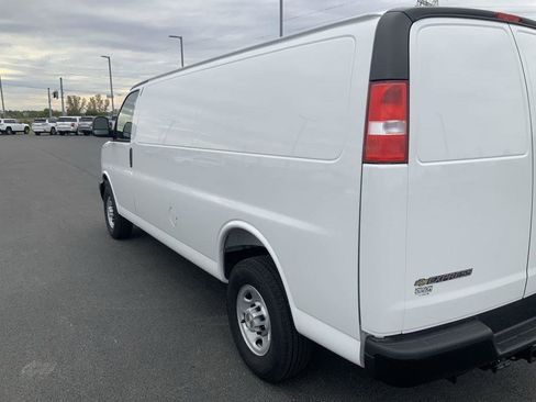 New 2025 Chevrolet Express 3500 Extended w/ Driver Convenience Package RWD image 15