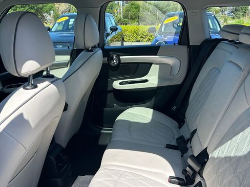 Used 2023 MINI Cooper Countryman S w/ Signature Upholstery Package FWD image 31