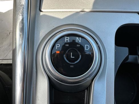 Used 2023 Ford Explorer Limited image 37