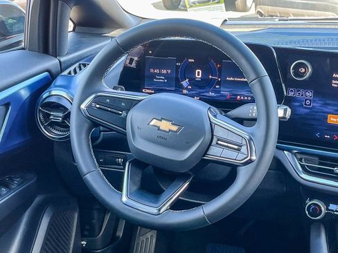 New 2026 Chevrolet Equinox EV LT image 14