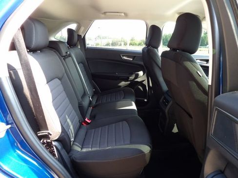 Used 2024 Ford Edge SE w/ Black Appearance Package AWD/4WD image 13