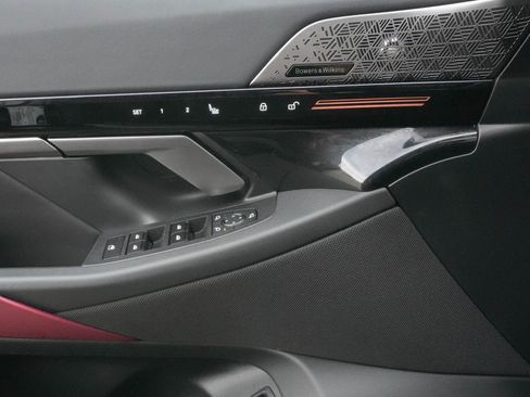 Certified 2024 BMW 530i w/ Premium Package image 16