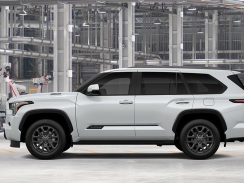 New 2026 Toyota Sequoia Platinum AWD/4WD image 4