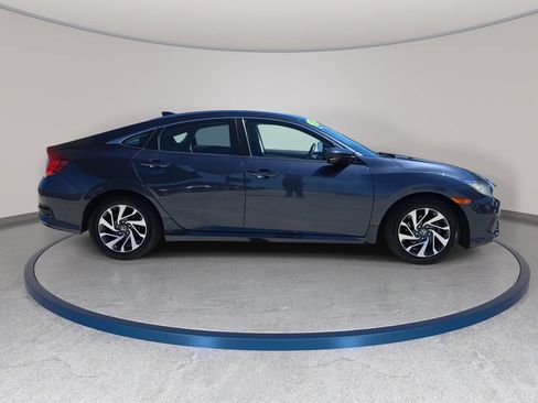 Used 2017 Honda Civic EX image 5