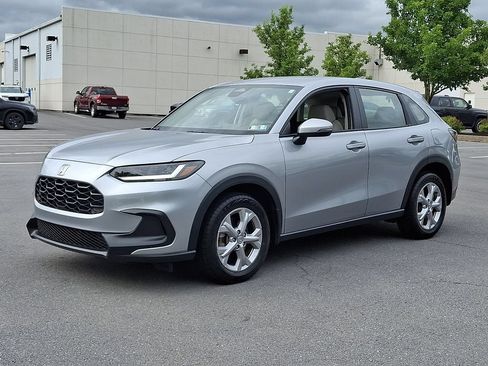 Certified 2023 Honda HR-V LX image 5