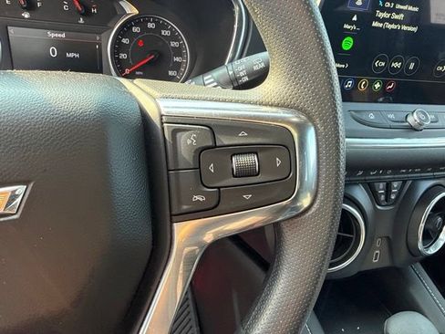 Used 2024 Chevrolet Blazer LT w/ Redline Edition FWD image 17