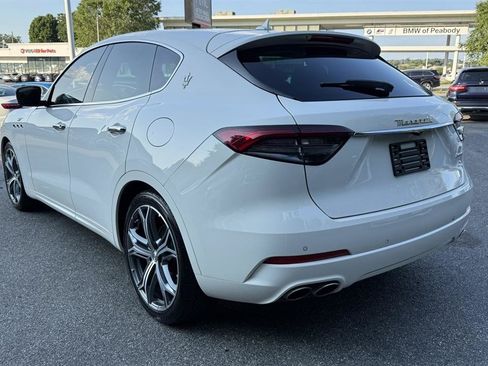 Used 2023 Maserati Levante GT AWD/4WD image 13