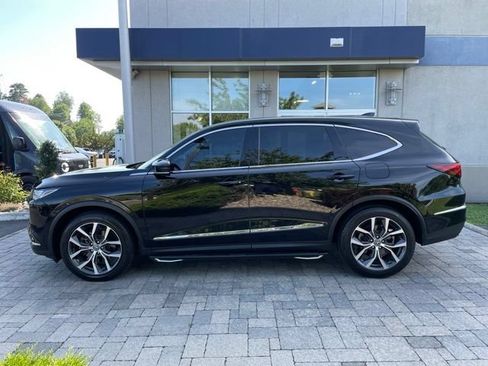 Used 2024 Acura MDX SH-AWD w/ Technology Package image 3