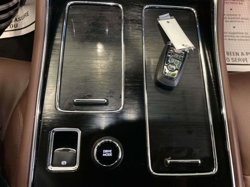 Used 2025 Lincoln Aviator Reserve w/ Equipment Group 201A image 28