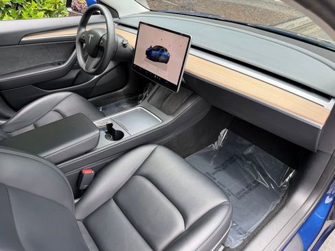 Used 2023 Tesla Model 3 Performance AWD/4WD image 32