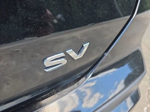 Used 2024 Nissan Kicks SV image 11