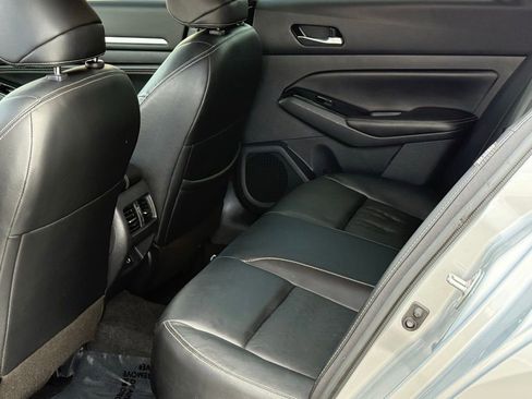 Used 2023 Nissan Altima 2.5 SL FWD image 8