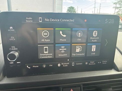 Used 2023 Honda Pilot TrailSport image 10