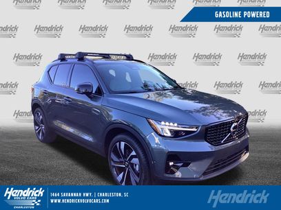 New 2026 Volvo XC40 B5 Plus w/ Protection Package Premier