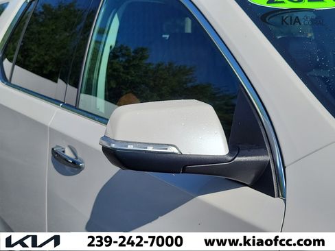 Used 2021 Chevrolet Traverse High Country w/ LPO, Floor Liner Package AWD/4WD image 8