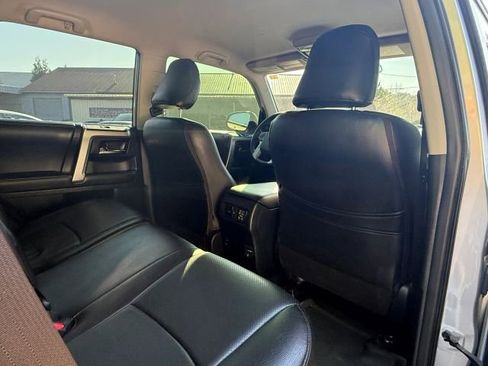 Used 2019 Toyota 4Runner SR5 AWD/4WD image 29