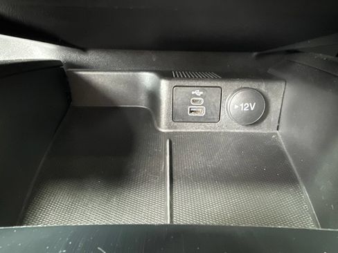 Used 2025 Ford Escape ST-Line FWD image 13