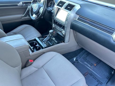 Certified 2021 Lexus GX 460 Premium w/ Premium Package image 33