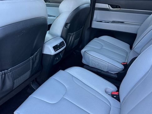 Used 2025 Hyundai Palisade SEL FWD image 11