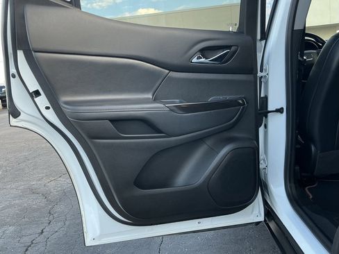 Used 2022 GMC Acadia AT4 w/ Preferred Package image 27